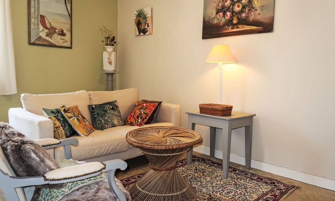 Le Ru House | Stunning private villa for 5 people with WIFI, TV and parking