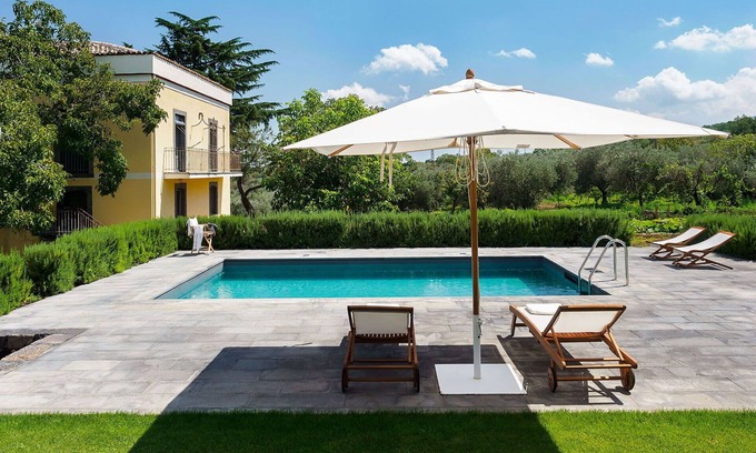 Rovittello Villa | Stunning private villa with WIFI, private pool, TV, terrace, pets allowed and panoramic view