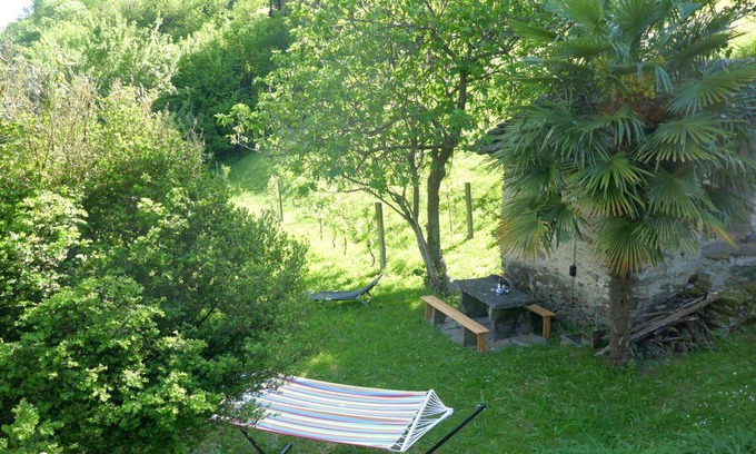 Semione House | Stunning private villa for 6 people with WIFI, TV, patio and parking