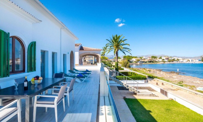 es Bacares Villa | Stunning private villa for 10 people with WIFI, A/C, TV and patio