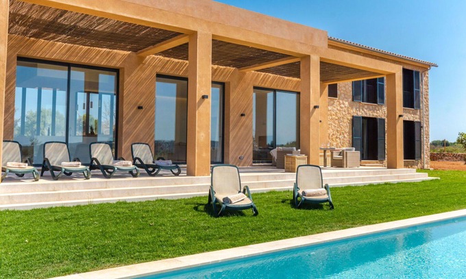 Sencelles Villa | Stunning private villa with WIFI, A/C, private pool, TV, patio, panoramic view and parking