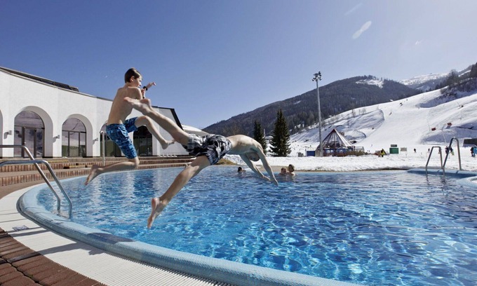 Ebene Reichenau House | Stunning private villa for 7 people with WIFI, TV, terrace and parking