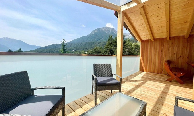 Imst House | Stunning private villa for 5 people with A/C, TV, terrace and pets allowed