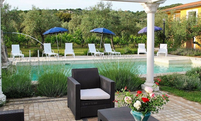 Itri Villa | Stunning private villa for 14 guests with WIFI, A/C, private pool, TV, patio and pets allowed