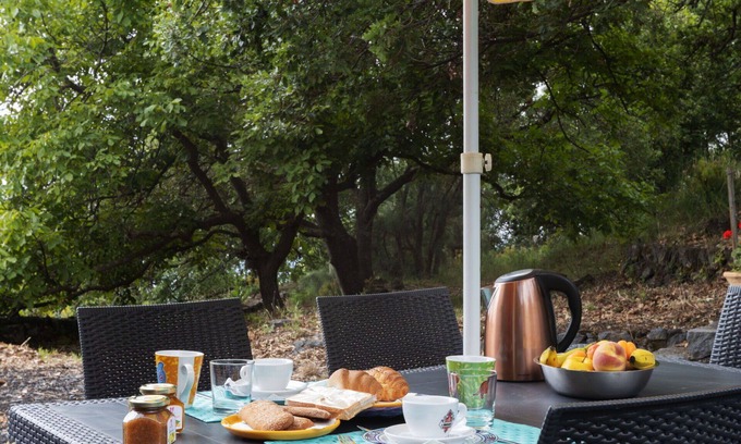 Zafferana Etnea House | Stunning private villa for 6 people with WIFI, TV, terrace and pets allowed