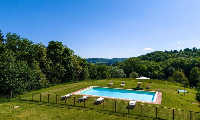 Cetona Villa | Stunning private villa for 8 people with private pool, WIFI, TV, patio, panoramic view and parking