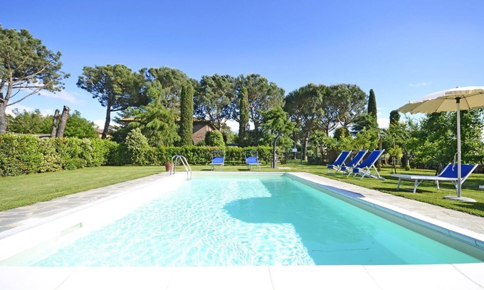 Monsigliolo Villa | Stunning private villa with WIFI, private pool, A/C, TV, pets allowed and panoramic view