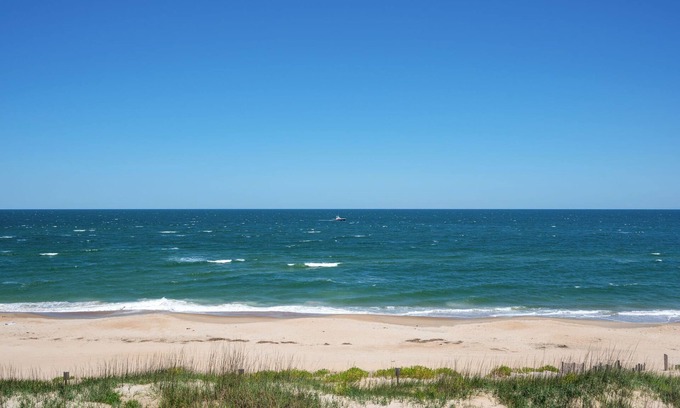 Nags Head Condo | Stunning PUP - Friendly Beachfront - Top Floor End Unit with Spectacular Views!