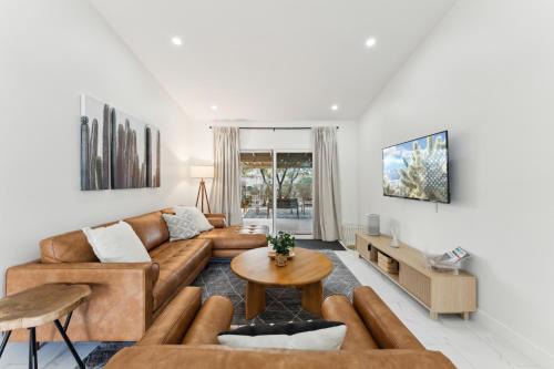 Scottsdale Vista House | Stunning Remodeled 2br Retreat In Northscottsdale