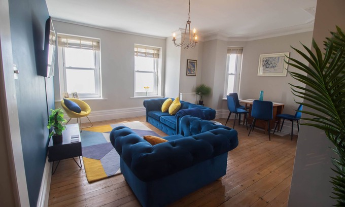Seaford Apartment | Stunning Seafront Apartment