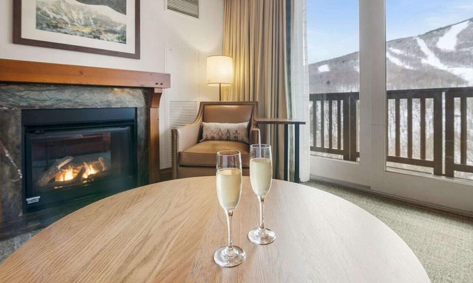 Stowe Area Apartment | Stunning Studio - Top Floor Views! - Ski in/out