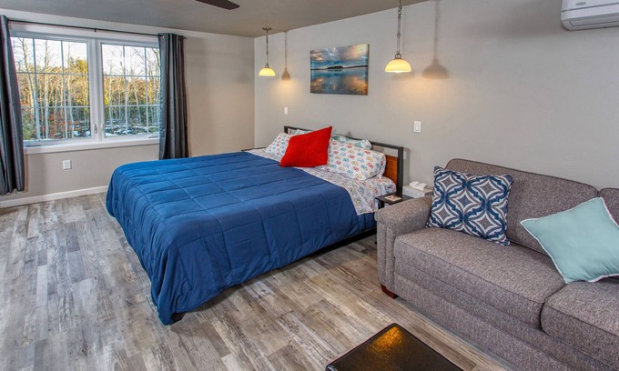 Baileys Harbor Apartment | Stunning Studio just steps from the Bjorklunden Trail System in Baileys Harbor