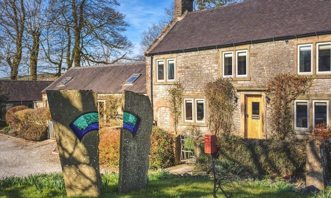 Crowdecote Other | Stunning three bedroom farmhouse