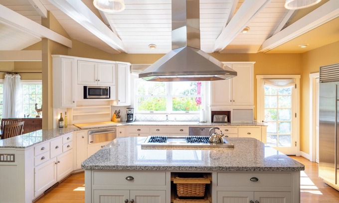 Calistoga House | Stunning View Estate in Calistoga - the Retreat on the Knoll