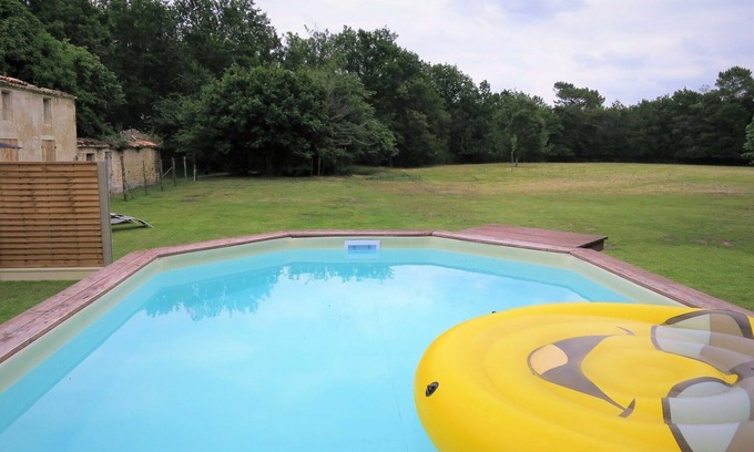 Naujac-Sur-Mer Villa | Stunning villa for 6 people with WIFI, pool, TV, terrace and parking