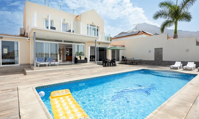 Costa Adeje Villa | Stunning villa Mila in Madroñal, heated pool!