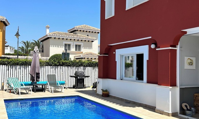 Torre-Pacheco Villa | Stunning Villa - Open Plan & Heated 8m Pool