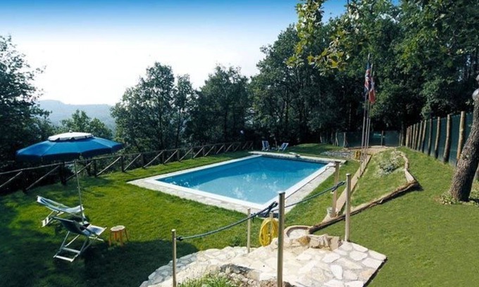 Vicopelago Villa | Stunning villa with private pool, WIFI, TV, veranda, pets allowed, panoramic view and parking