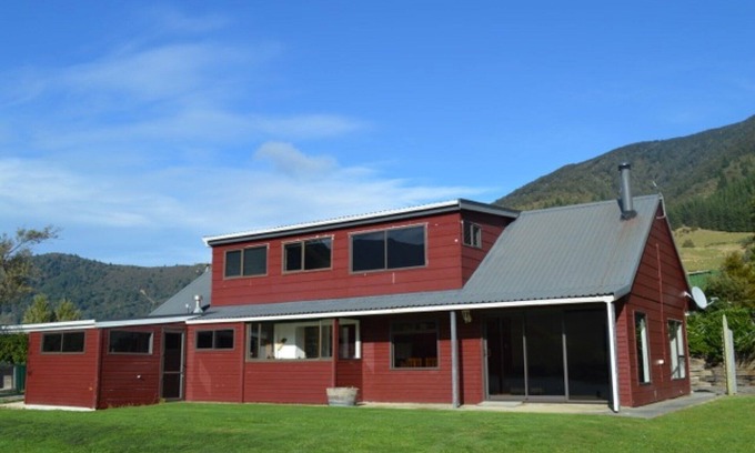 Saint Omer House | STUNNING VISTA BETWEEN MOUNTAIN AND SEA