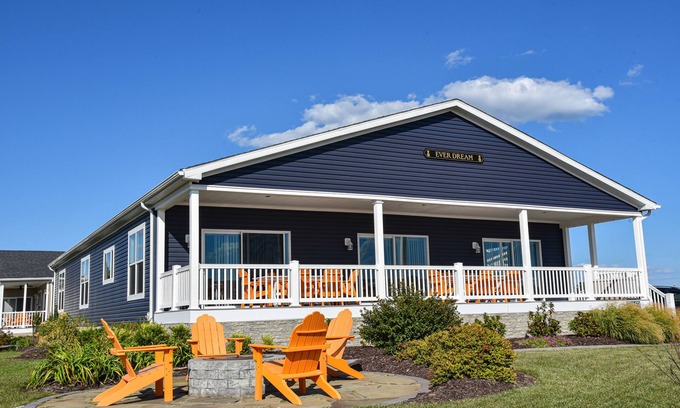 Long Neck House | Stunning-waterfront, beach, pools, family fun & pets!