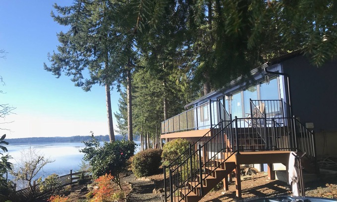 Olympia House | Stunning Waterfront - PNW Gem Hot Tub, Mountain Views, Fireplace