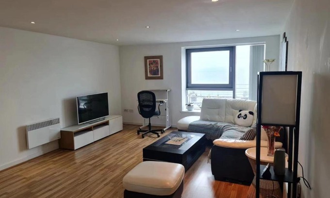 Newhaven Apartment | Stunning Waterfront Western harbour Apartment