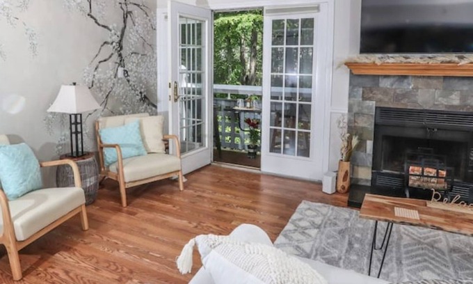 Norwich Villa | Style Loft + pool/jacuzzi @ Spa & Golf grounds - Relaxing Getaway