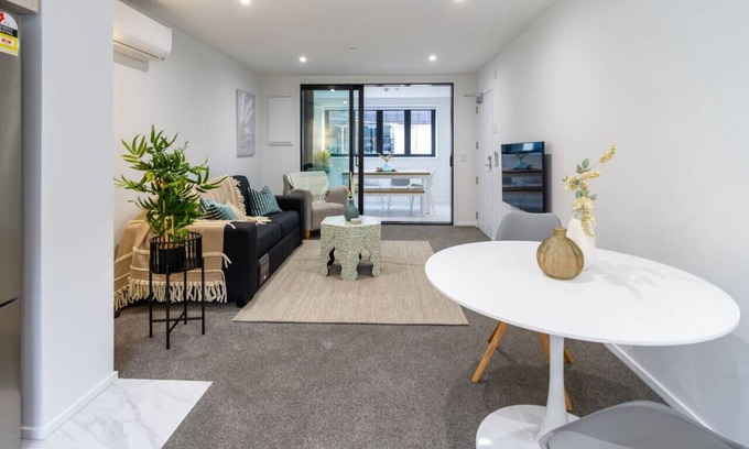 Christchurch City Centre House | Style meets comfort 2 Bed CHCH CBD