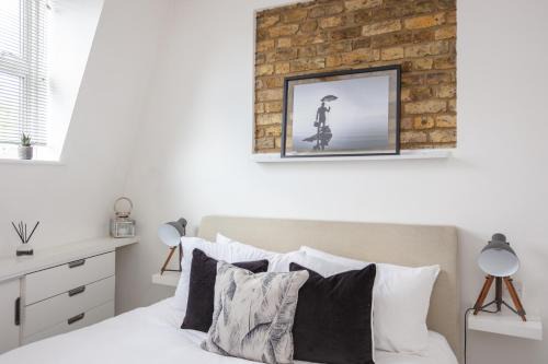 Northcote House | Stylish 1 Bedroom Apartment Near Northcote Road