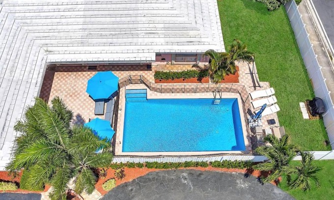 Coral Ridge Isles House | Stylish 1BED Unit w/ Pool and BBQ in Ft Lauderdale