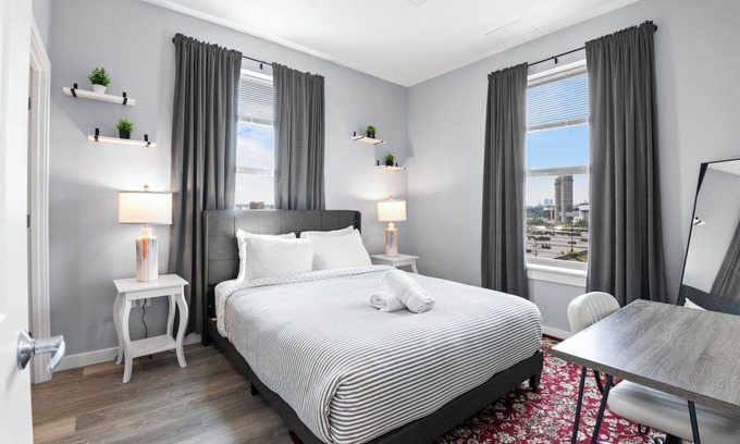 Everett Apartment | Stylish 1BR Near Encore 2277