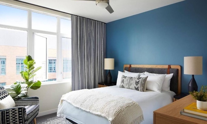 LoDo Hotel | Stylish 1BR w/Kitchen | Outdoor Pool | Gaming Area | Fire Pit | BBQ Area