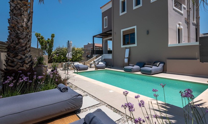 Marathokefala Villa | Stylish 2 bedroom Villa by Delfus