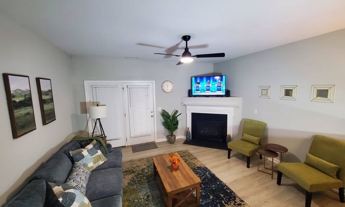 Durham House | Stylish 2-bedroom townhome near Duke & Local Hospitals
