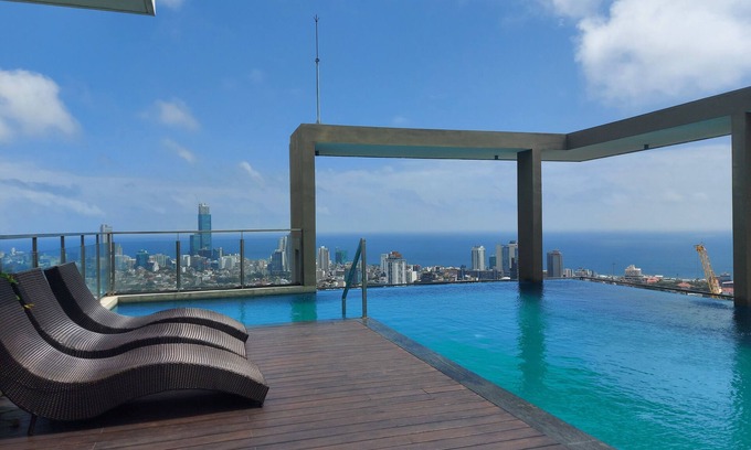 Colombo 02 Apartment | Stylish 2Br oasis: lake, lotus tower and skyline views