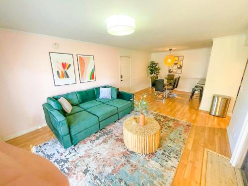 West End Apartment | Stylish 2BR with Balcony and Optional Parking Near Vanderbilt & Broadway
