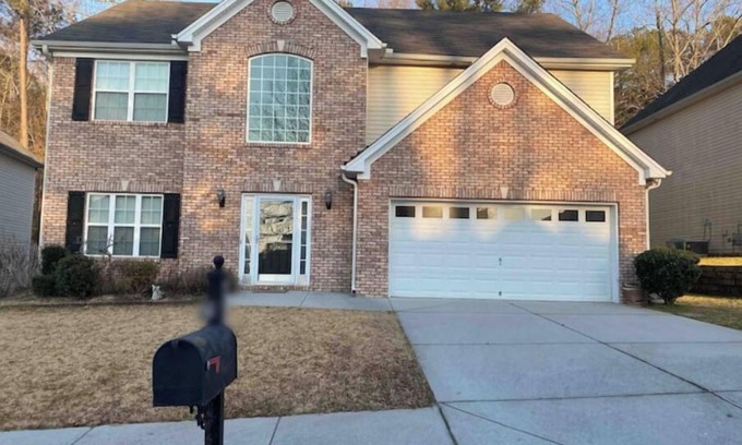 Snellville House | Stylish 4BD/2.5BTH home in METRO ATLANTA