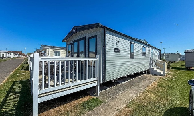 Great Yarmouth House | Stylish 6 berth caravan at California Cliffs with decking in Scratby ref 50056K
