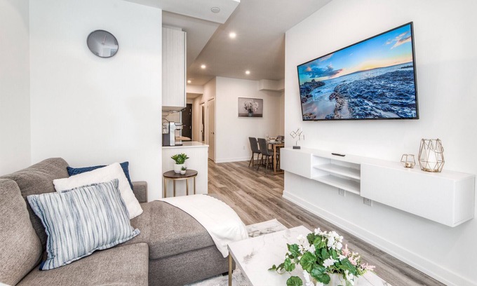 Kitchener Condo | Stylish and Cozy in DT Kitchener/Uptown Waterloo