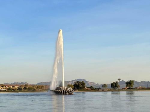 Fountain Hills Apartment | Stylish and Prestigious - 2 Bed 2 Bath On The Avenue