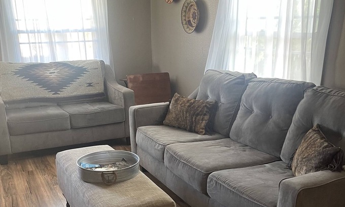Fort Sumner House | Stylish and well appointed 2/1 in quiet neighborhood.