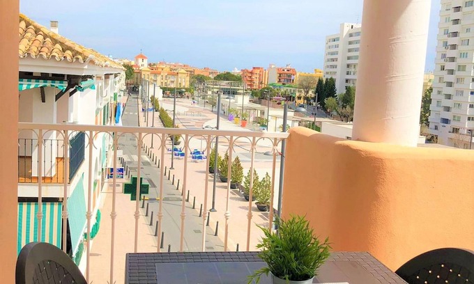 Arroyo de la Miel Apartment | Stylish Apartment With Terrace Arroyo De La Miel