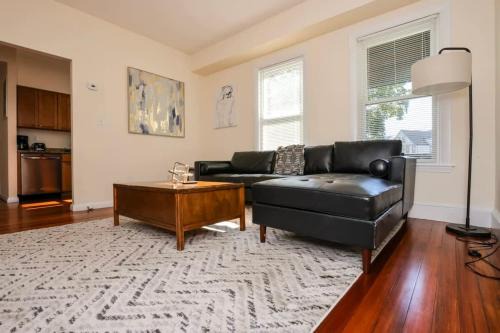 Medford Apartment | Stylish Apartment in Malden 20 Min from Boston #2