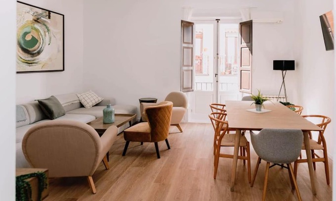 Malasana Apartment | Stylish apartment in the centre of Madrid-Malasaña