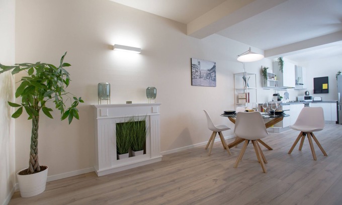 Citta Antica Apartment | Stylish ApARTment Verona Centre CIN: IT023091C22NH2IHEI CIR: 023091-LOC-01879