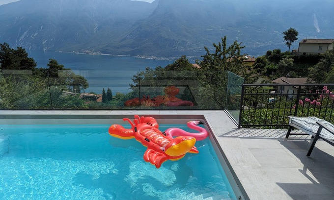 Bassanega Apartment | Stylish Appartm., Tremosine, 2-6 people, great lake view u. Hiking poss. Rehabilitated,