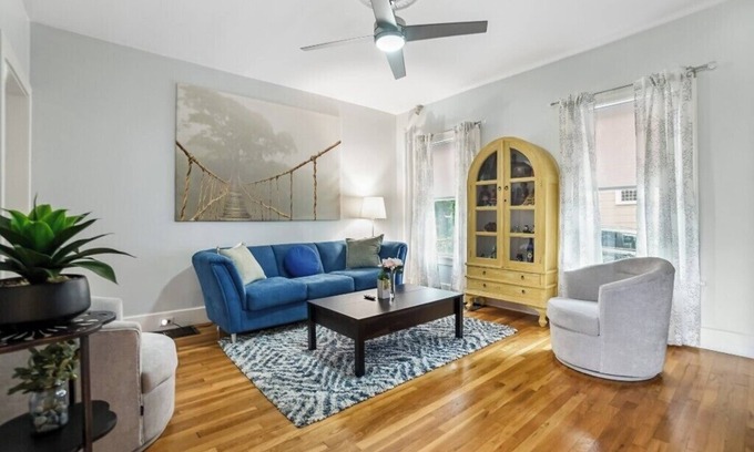 Lower Washington - Mount Hope House | Stylish Boston Getaway Near Arboretum & T Station!