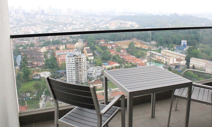 Brickfields Apartment | Stylish & Comfy High-Floor Loft at EST Brickfields