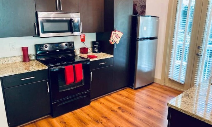 Lindridge-Martin Manor Apartment | Stylish condo in the heart of buckhead