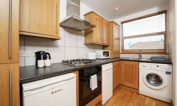 Dalston Apartment | Stylish & Cosy Studio in the Heart of London